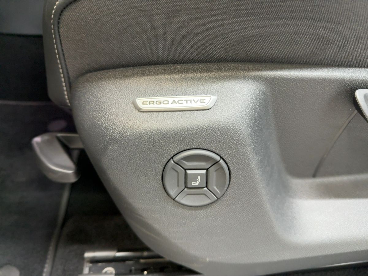 Tayron 2.0 TDI DSG 4M R-Line ab 3,99% 7-Sitzer AHK Navi Standh. HarmanKardon