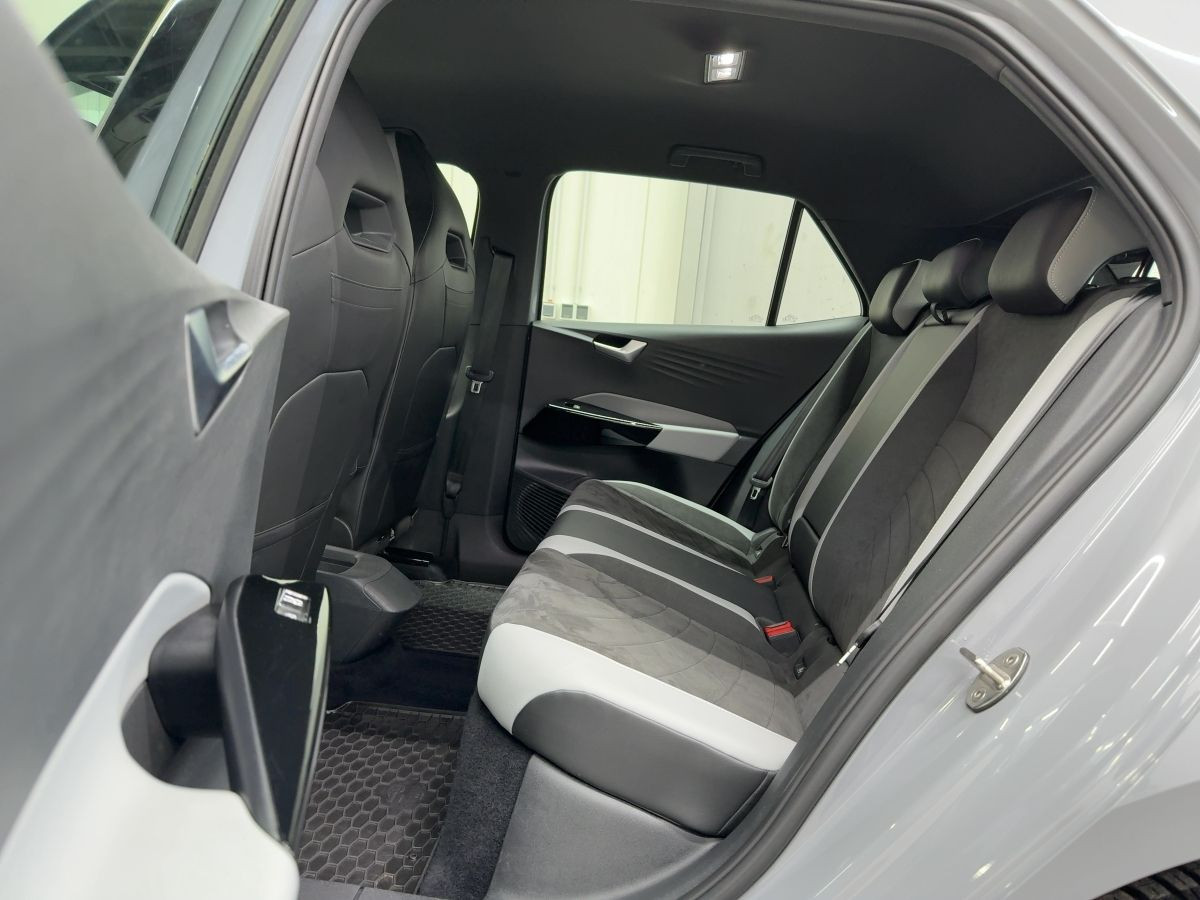 ID.3 Pro Perfomance ab 1,99% 62 kWh Wärmep. LED ACC Navi Sitzhzg Bluet.