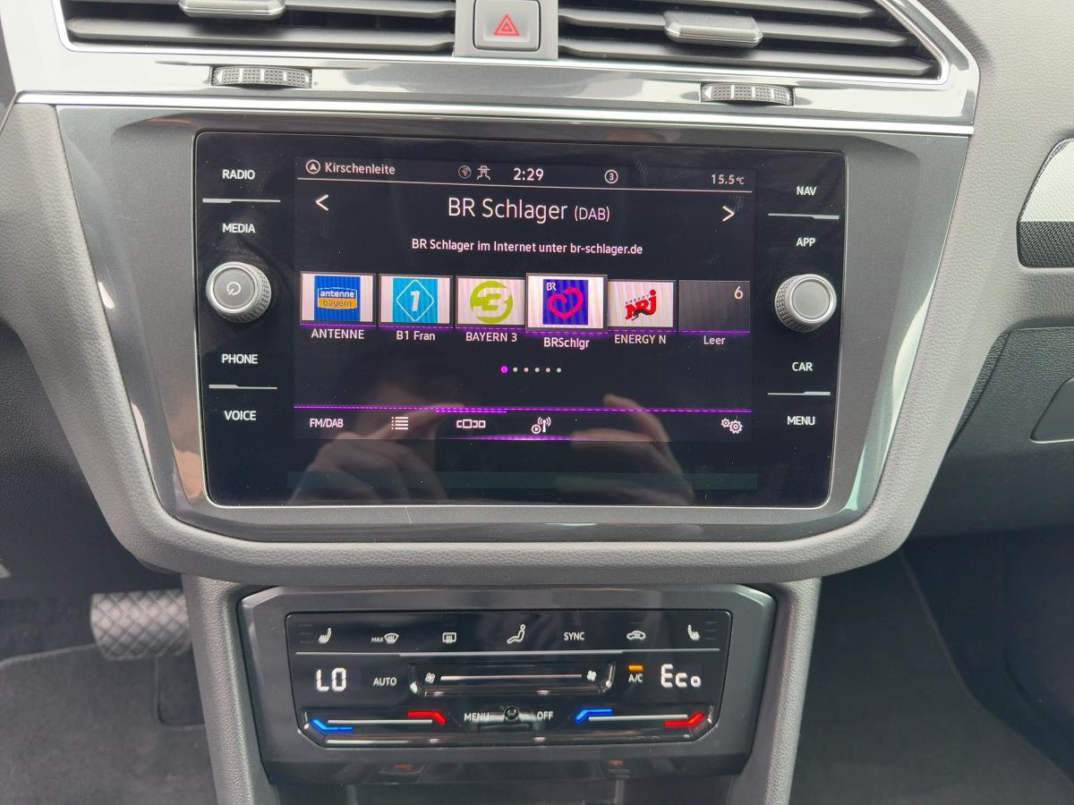 Tiguan 1.4 TSI DSG eHybrid Elegance AHK LED-Matrix Navi Kamera Side-Ass Sitzhzg