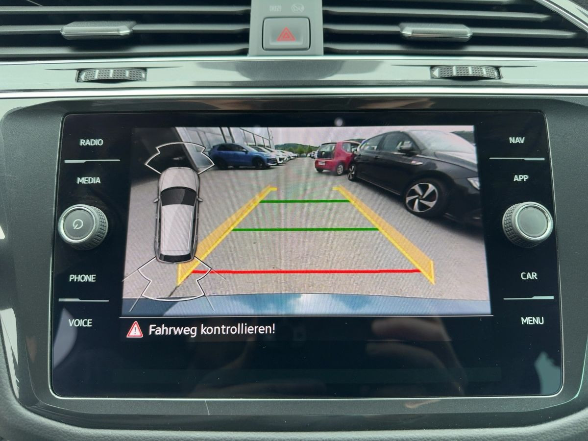 Tiguan 1.4 TSI DSG eHybrid Elegance AHK LED-Matrix Navi Kamera Side-Ass Sitzhzg