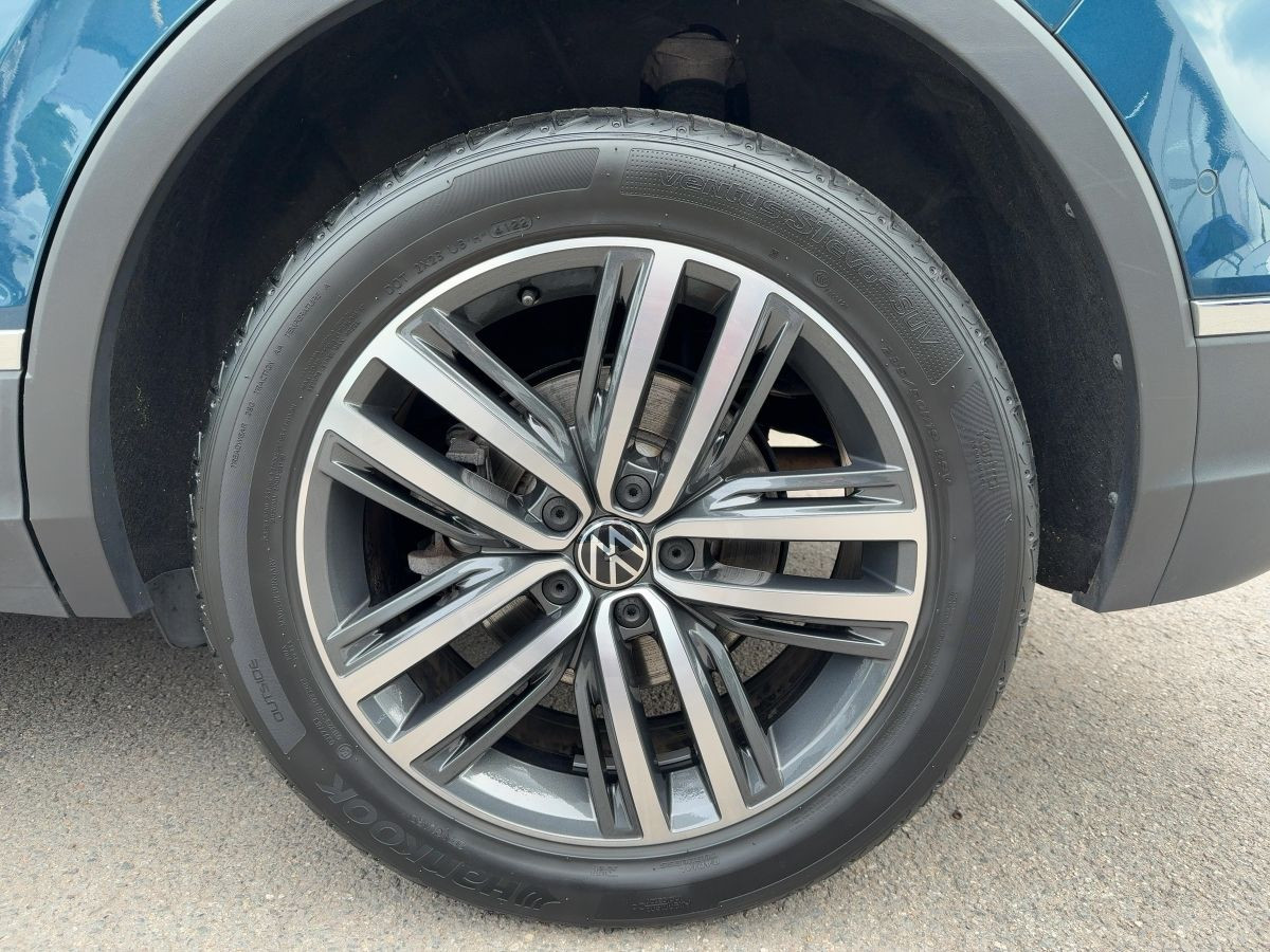 Tiguan 1.4 TSI DSG eHybrid Elegance AHK LED-Matrix Navi Kamera Side-Ass Sitzhzg