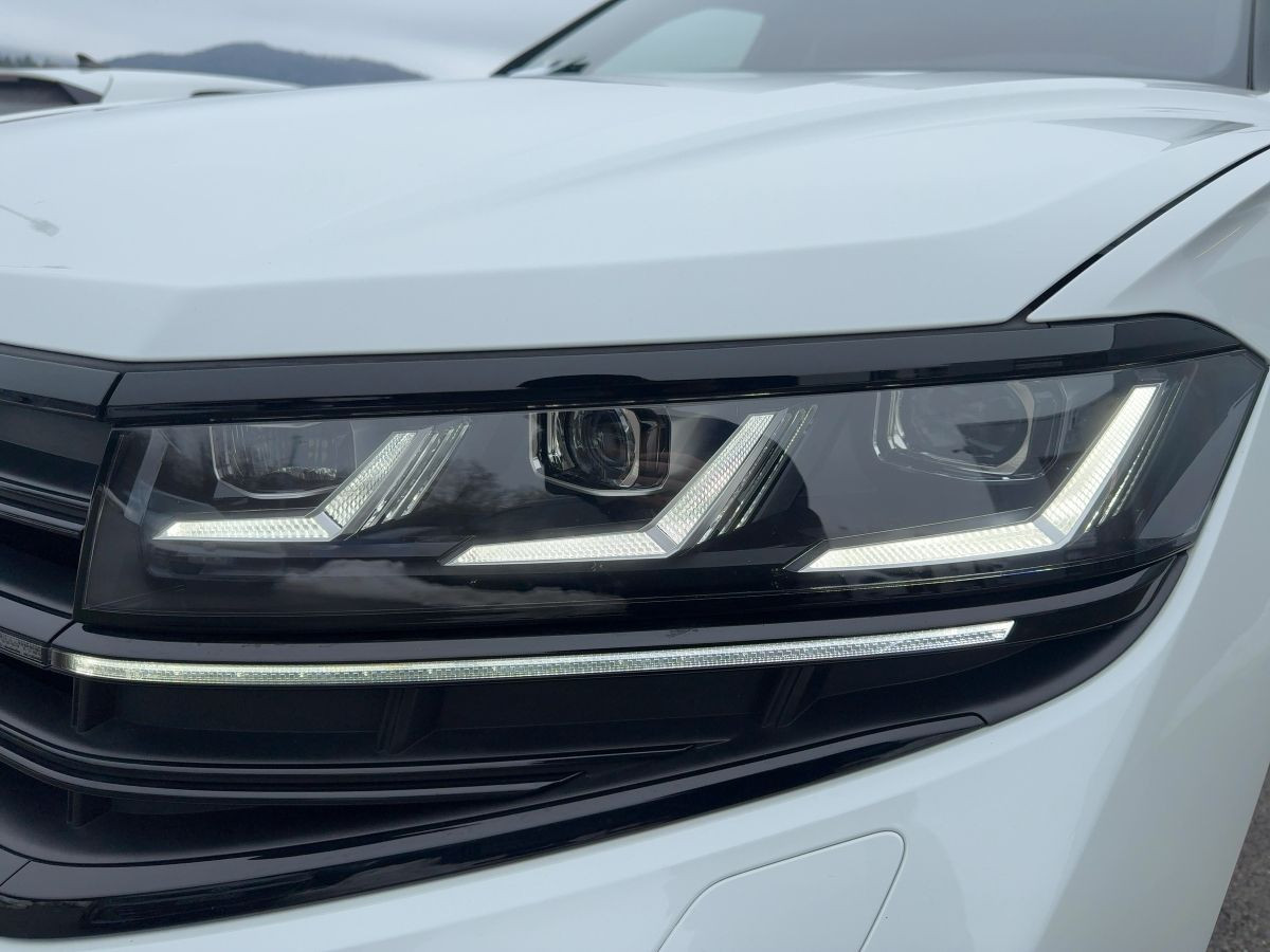 Touareg 3.0 V6 TDI DSG 4M R-Line 