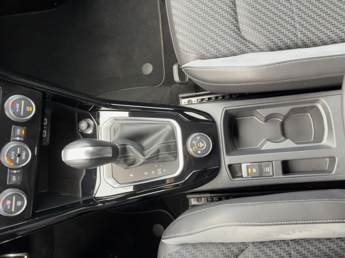 T-Roc R 2.0 TSI DSG 4M ACC LED Navi Kamera Bluet. Sitzhzg DAB+