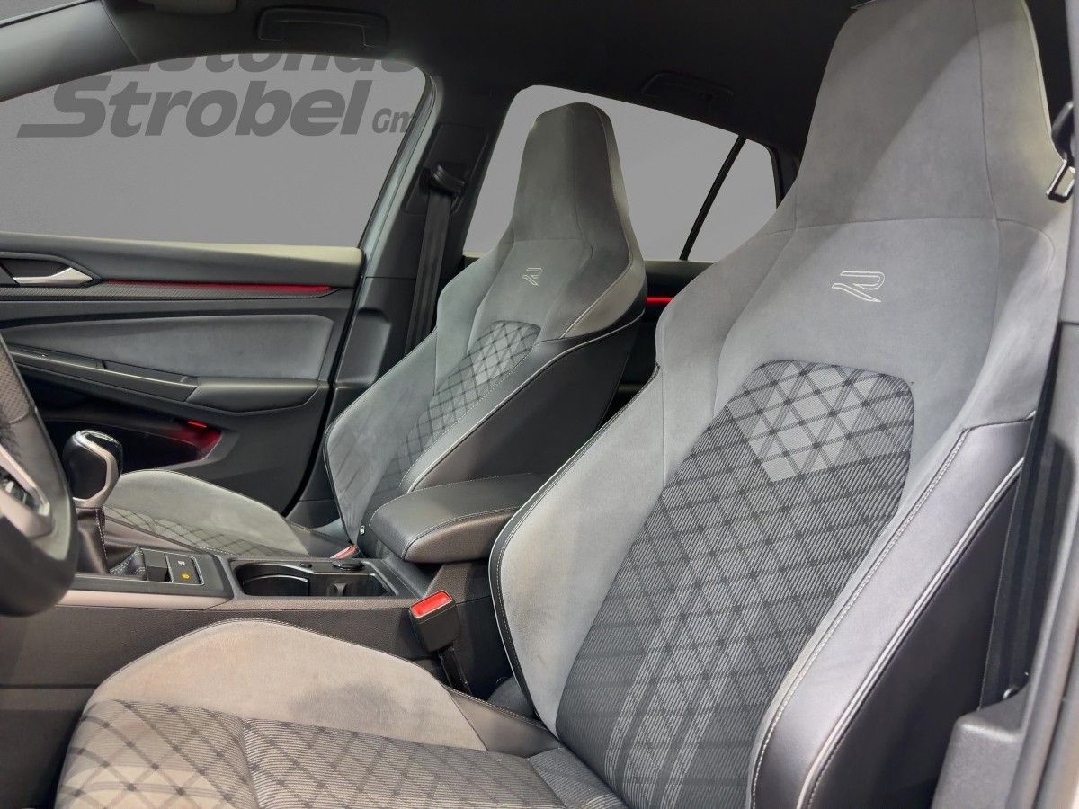 Golf VIII 1.5 TSI R-Line Navi ACC AHK Kamera Park Ass. Keyless Bluet. Sitzh. XDS