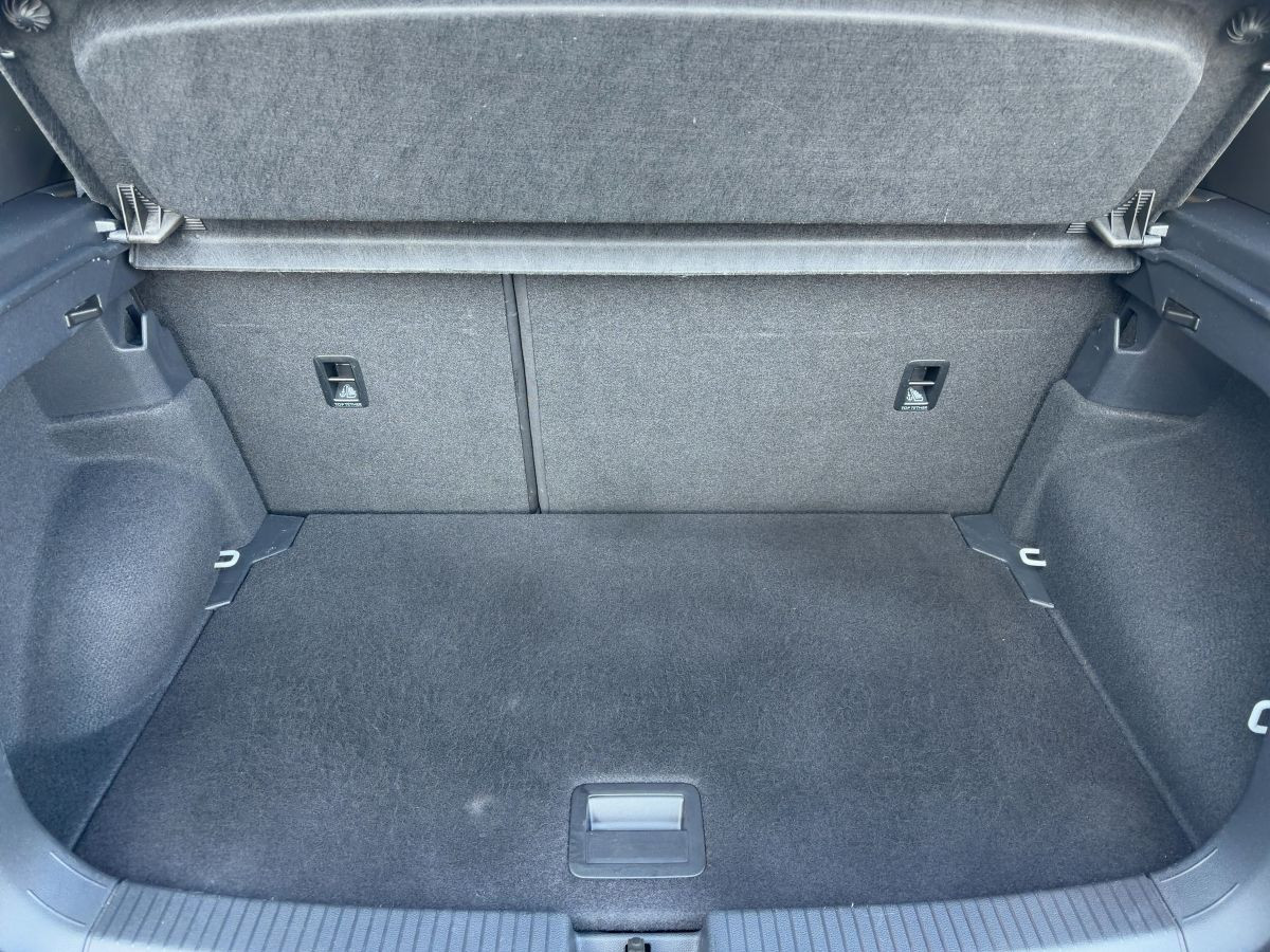 T-Cross 1.0 TSI DSG R-Line ACC Navi LED Kamera Lane-Ass. Sitzhzg DAB+