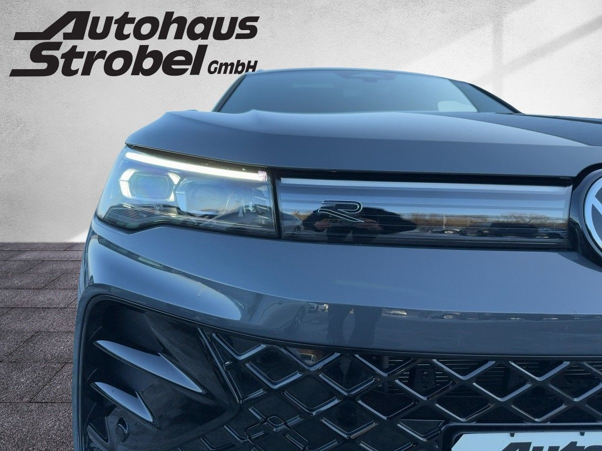 Tiguan 2.0 TSI DSG 4M R-Line ACC AHK DCC Navi LED Pano. Head UP 