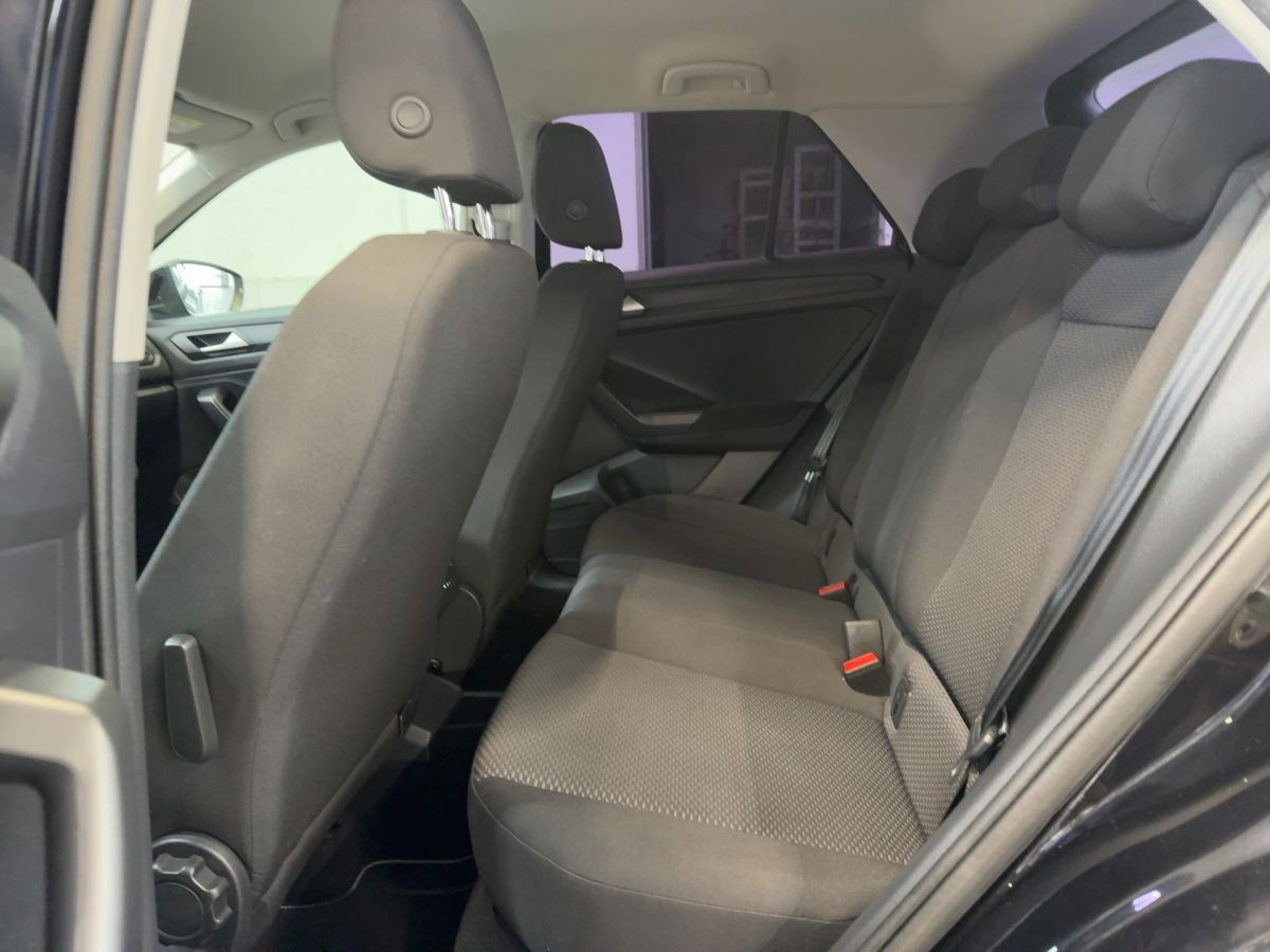 T-Roc 1.6 TDI AHK Navi Climatronic Einparkh. Bluet. Sitzh. DAB+