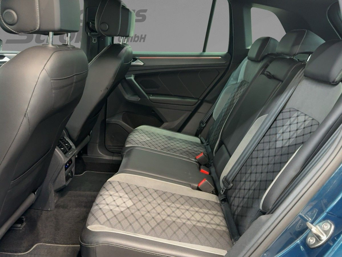 Tiguan 2.0 TDI DSG 4M R-Line ACC AHK Navi Pano. Kamera Ambiente Sitzh. Lane-Ass