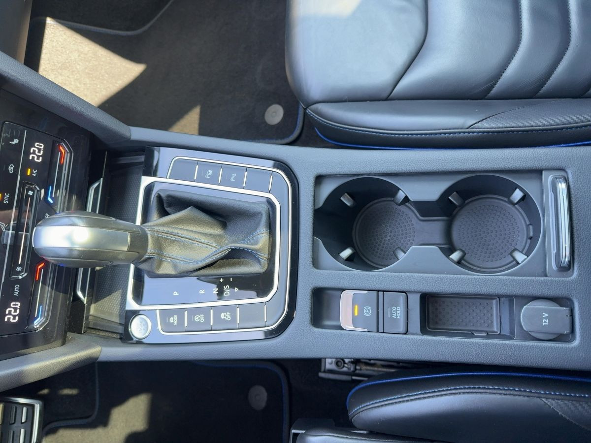 Arteon Shootingbrake R 2.0 TSI DSG 4M R-Line ACC DCC Navi Leder Pano