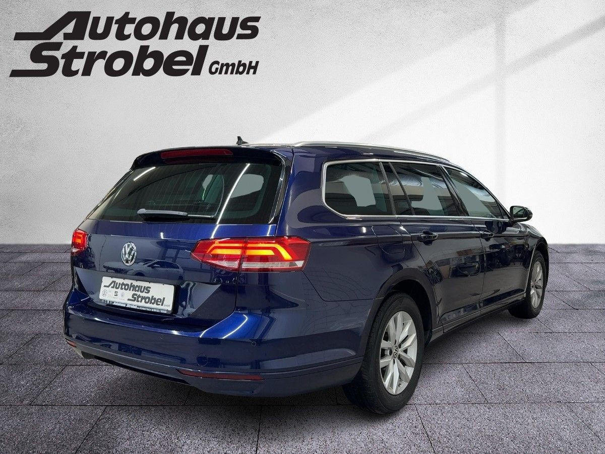 Passat Variant 2.0 TDI DSG Comfortline ACC AHK Navi Standh. Einparkh. Bluet. Sitzh.