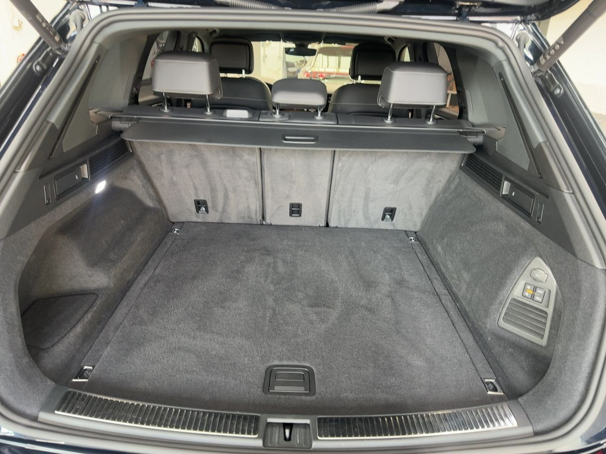 Touareg 3.0 V6 TDI DSG 4M R-Line ACC AHK Navi Luft LED-Matrix 