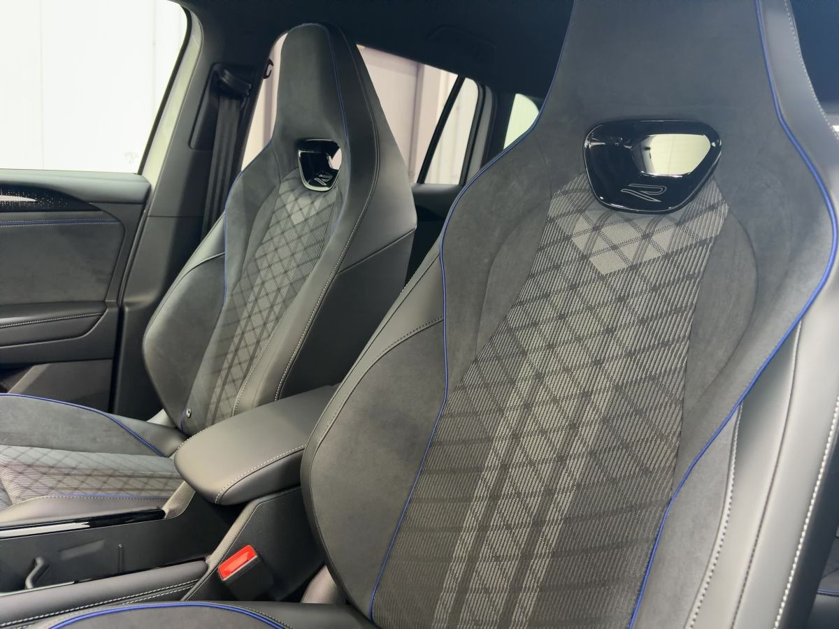 Tiguan R-Line 2.0 TDI SCR 110 kW 7-Gang-DSG LED