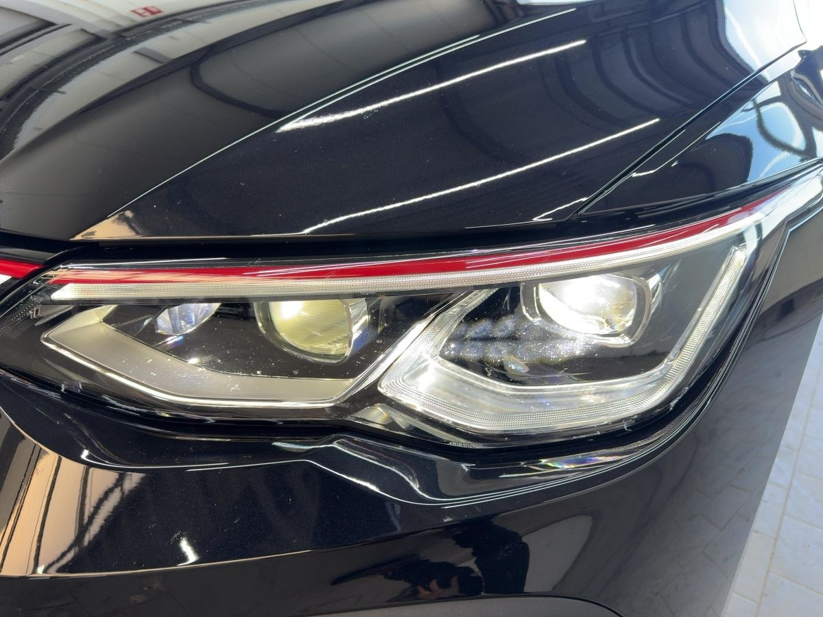 Golf VIII GTI 2.0 TSI ACC DCC AHK Navi LED-Matrix 