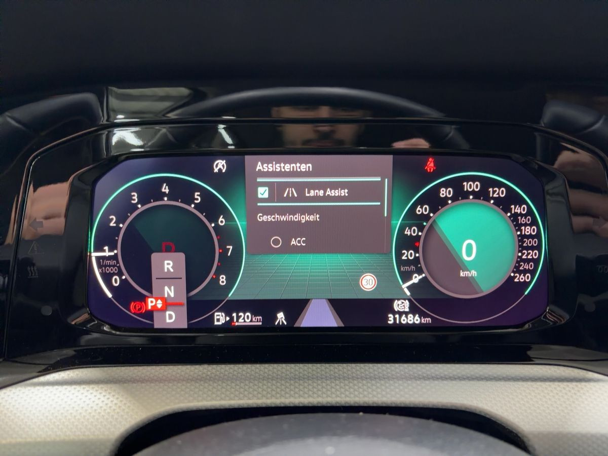 Golf VIII 1.5 eTSI DSG 