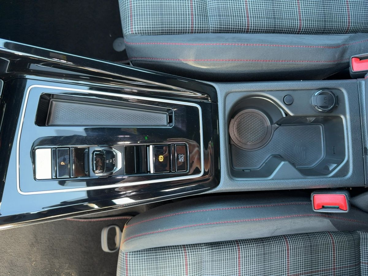 Golf VIII GTI 2.0 TSI DSG LED Navi 