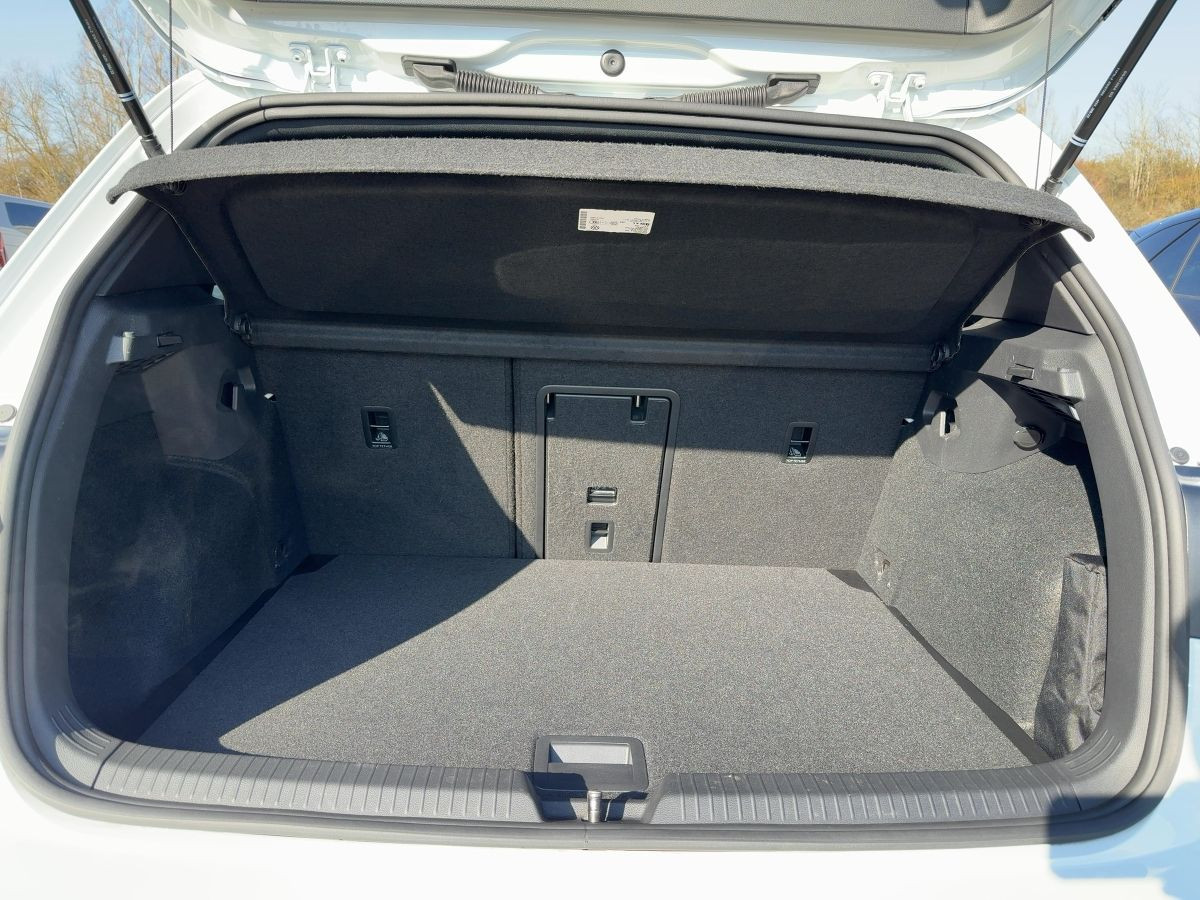 Golf VIII GTI 2.0 TSI DSG LED Navi 