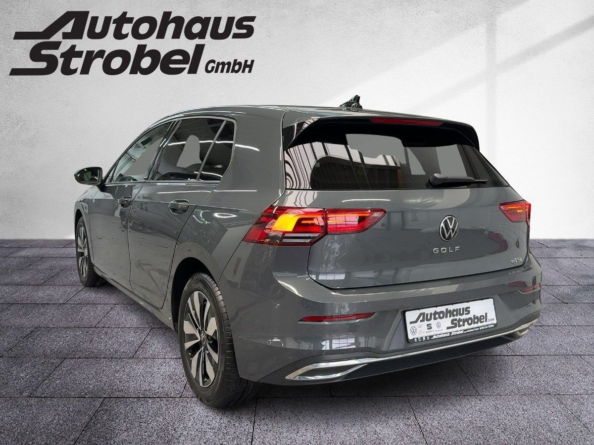 Golf VIII 1.5 eTSI DSG 