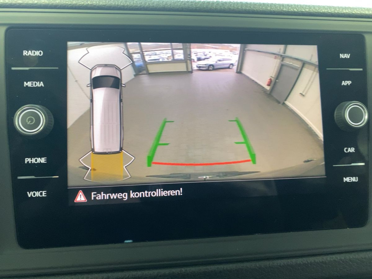 Crafter Kombi 2.0 TDI 4M LR 9-Sitze LED Navi Kamera Bluet. Sitzh. Klima