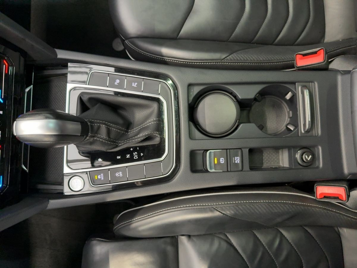 Arteon 2.0 TDI DSG 4M R-Line ACC AHK Navi Leder Standh. Pano