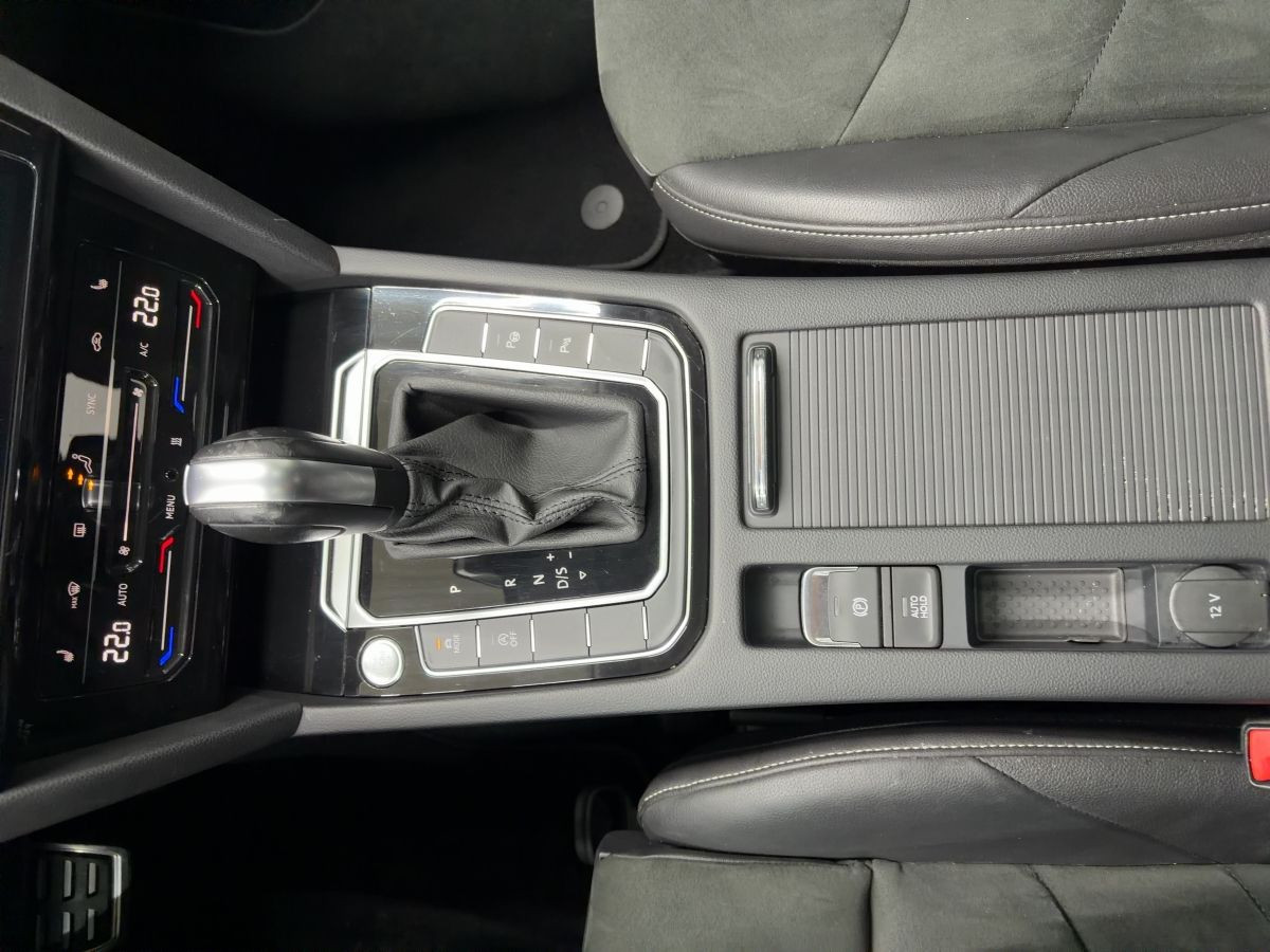 Arteon 2.0 TDI DSG Elegance ab 3,99% ACC Navi Pano Standh. LED Kamera Sitzh.