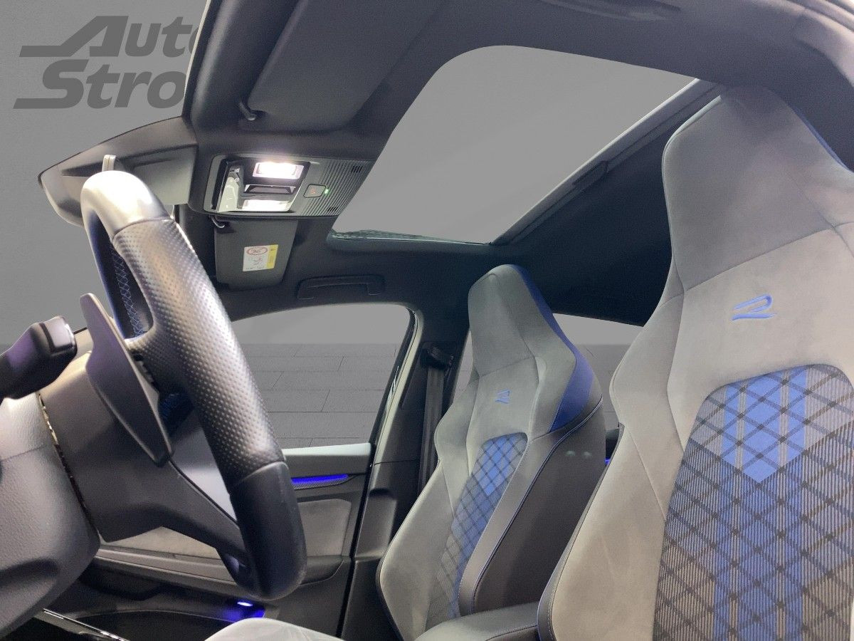 Golf VIII R Performance 2.0 TSI DSG 4M AKRAPOVIC ACC DCC Navi Pano LED-Matrix