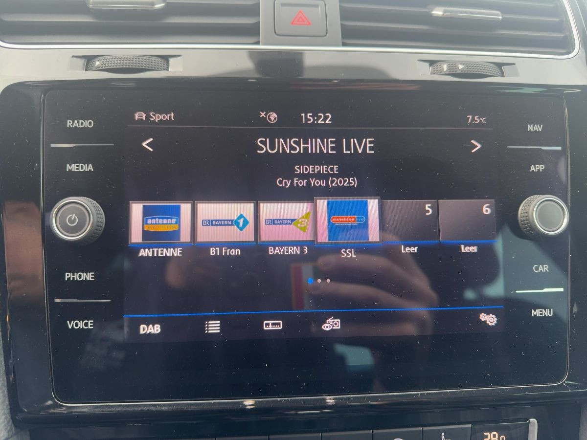 Golf VII GTD 2.0 TDI DSG ACC AHK Navi Standh.