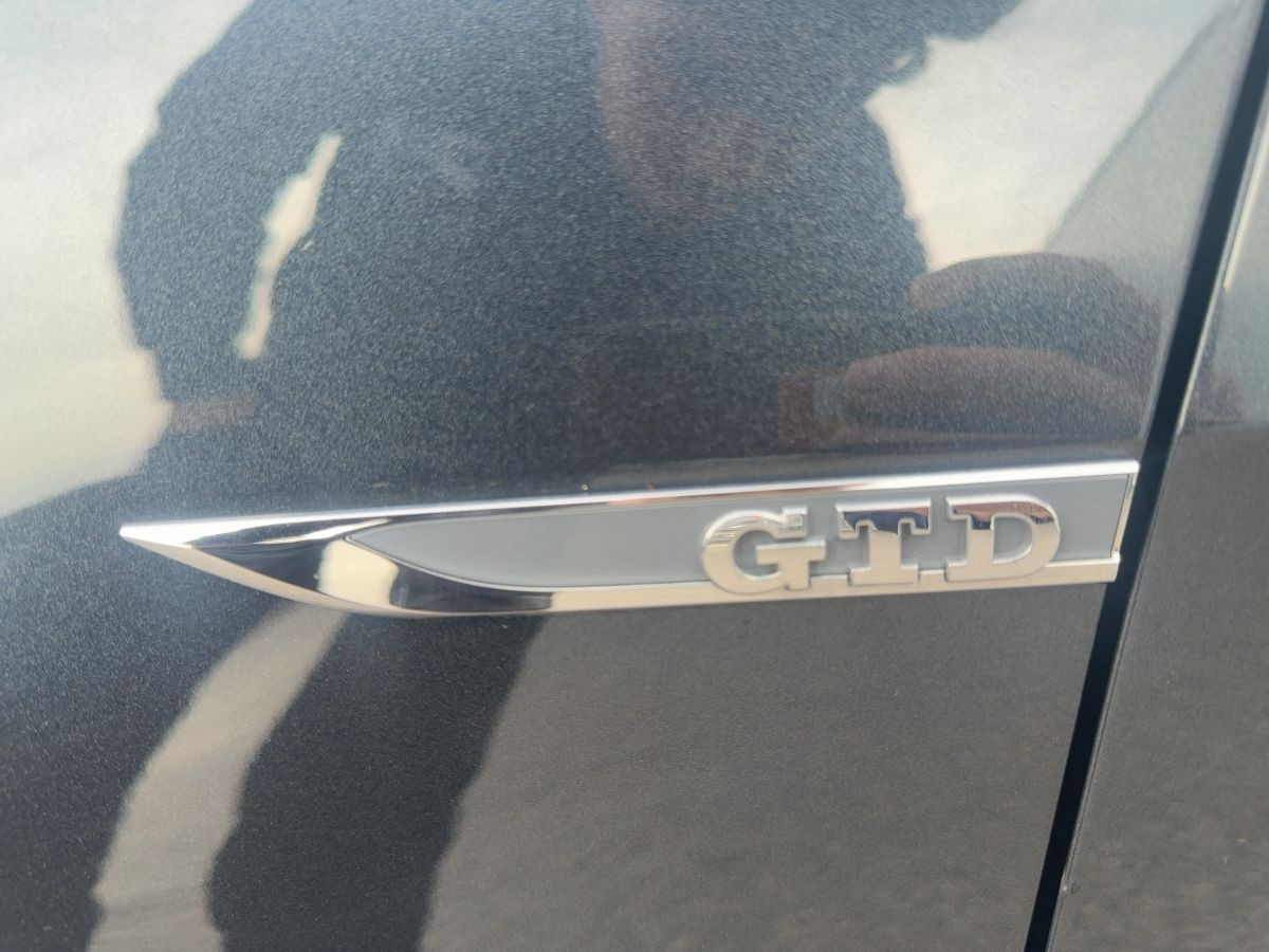 Golf VII GTD 2.0 TDI DSG ACC AHK Navi Standh.