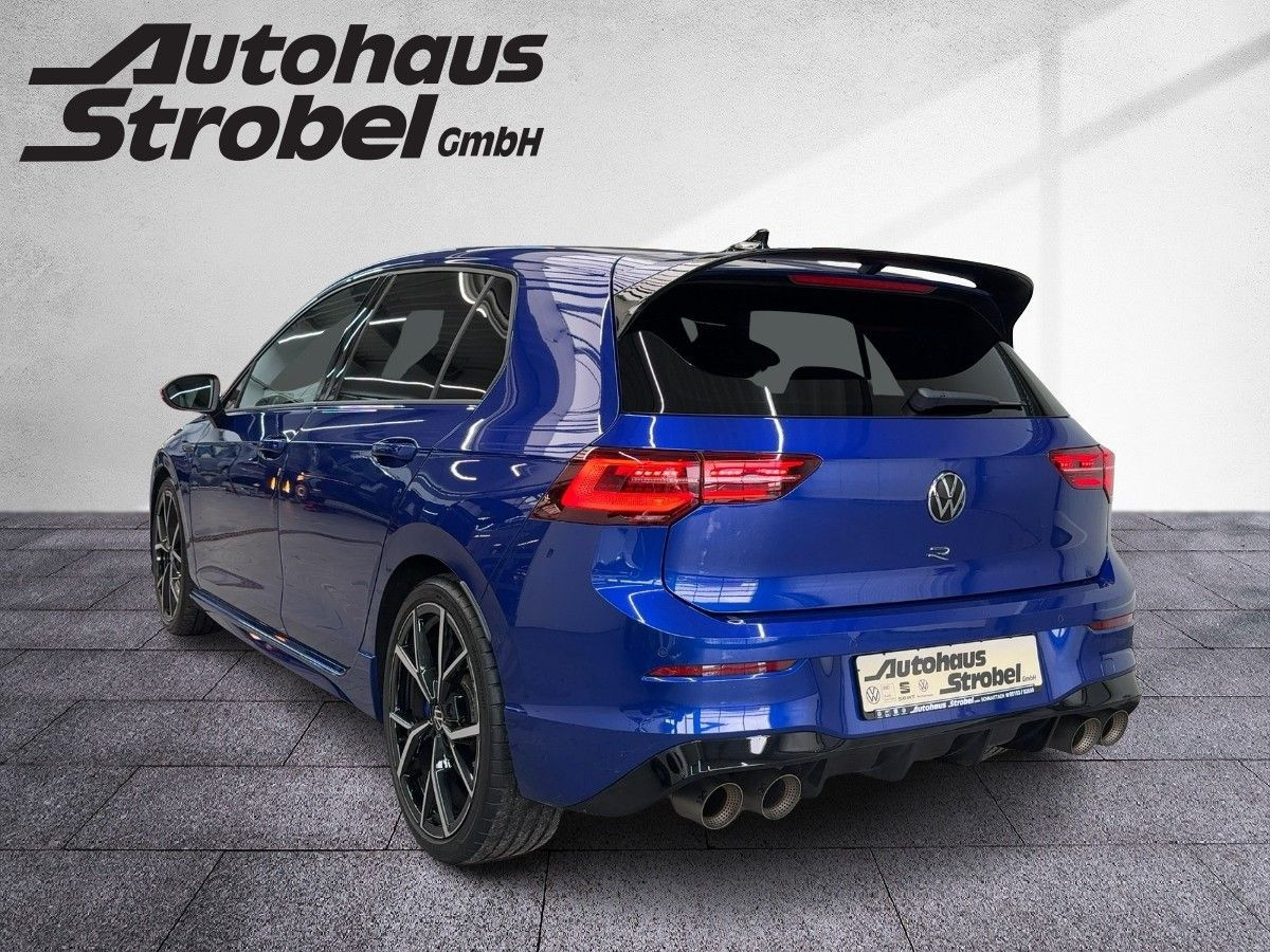 Golf VIII R 2.0 TSI DSG 4M AKRAPOVIC Perf. Paket Navi LED-Matrix Harman Kardon
