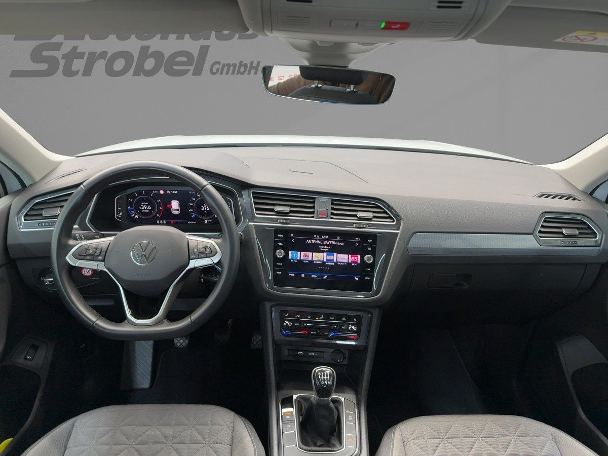 Tiguan 1.5 TSI Life ACC Navi LED Pano. Climatronic Sitzh. Lane-Ass. Bluet. DAB+