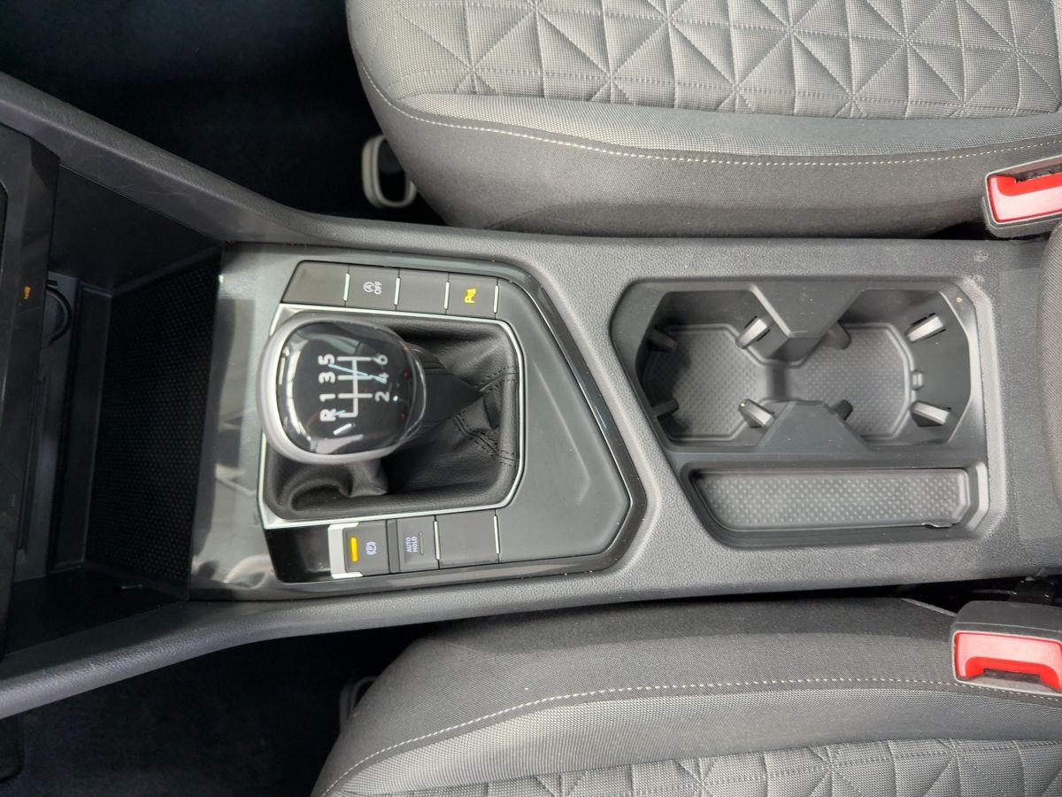 Tiguan 1.5 TSI Life ACC Navi LED Pano. Climatronic Sitzh. Lane-Ass. Bluet. DAB+