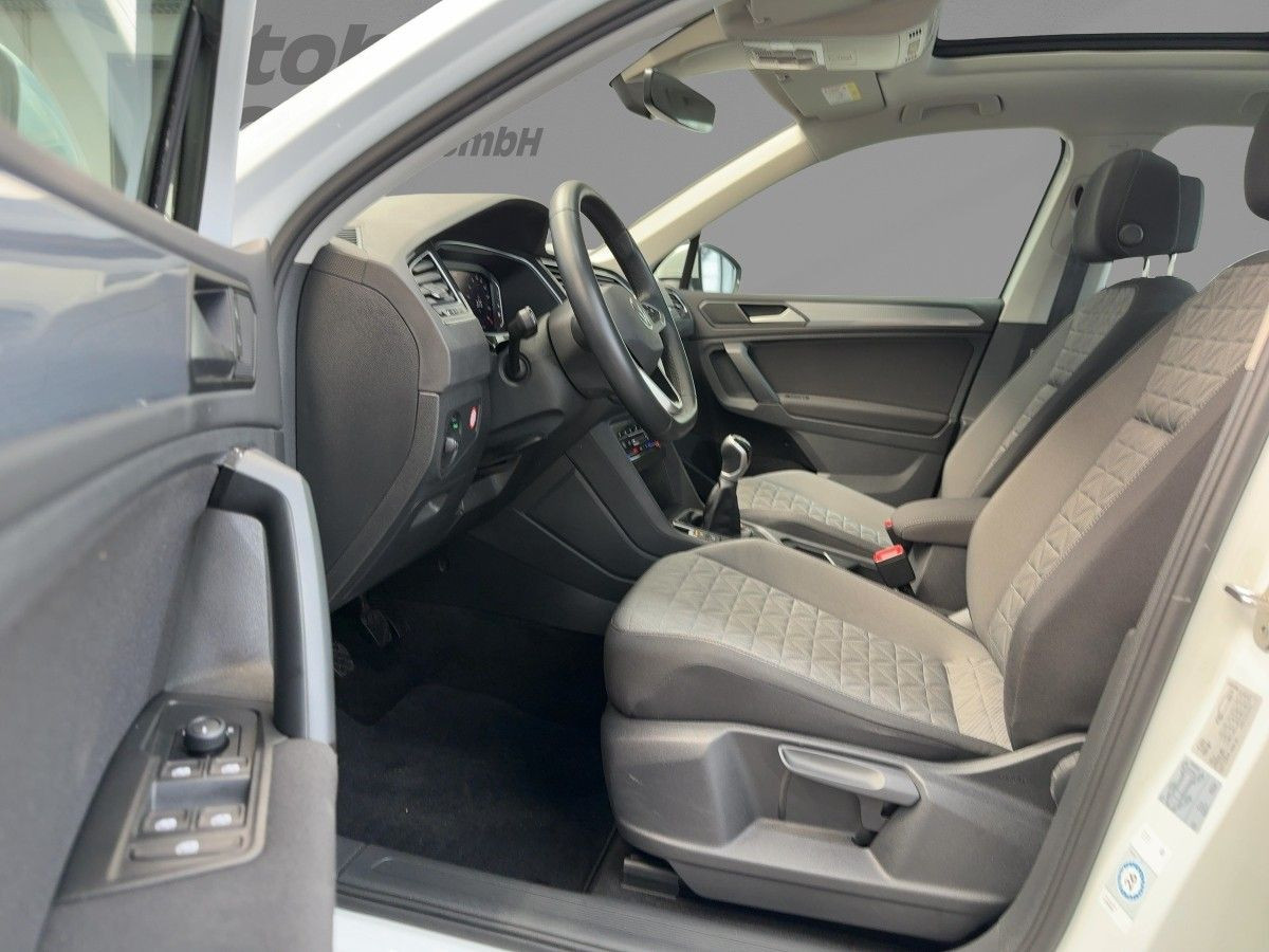Tiguan 1.5 TSI Life ACC Navi LED Pano. Climatronic Sitzh. Lane-Ass. Bluet. DAB+