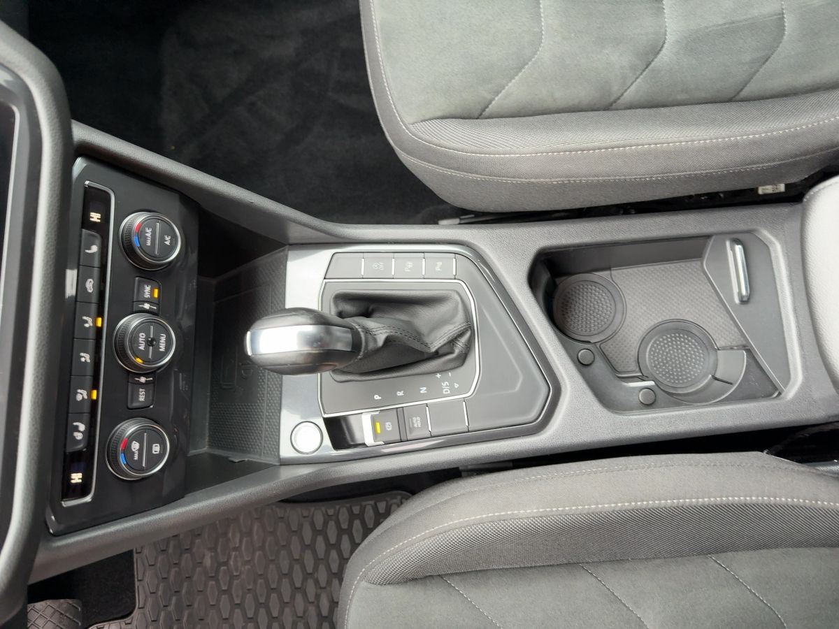 Tiguan Allspace 1.5 TSI DSG Highline R-Line ACC Navi Climatronic Kamera Sitzh. Bluet. DAB+
