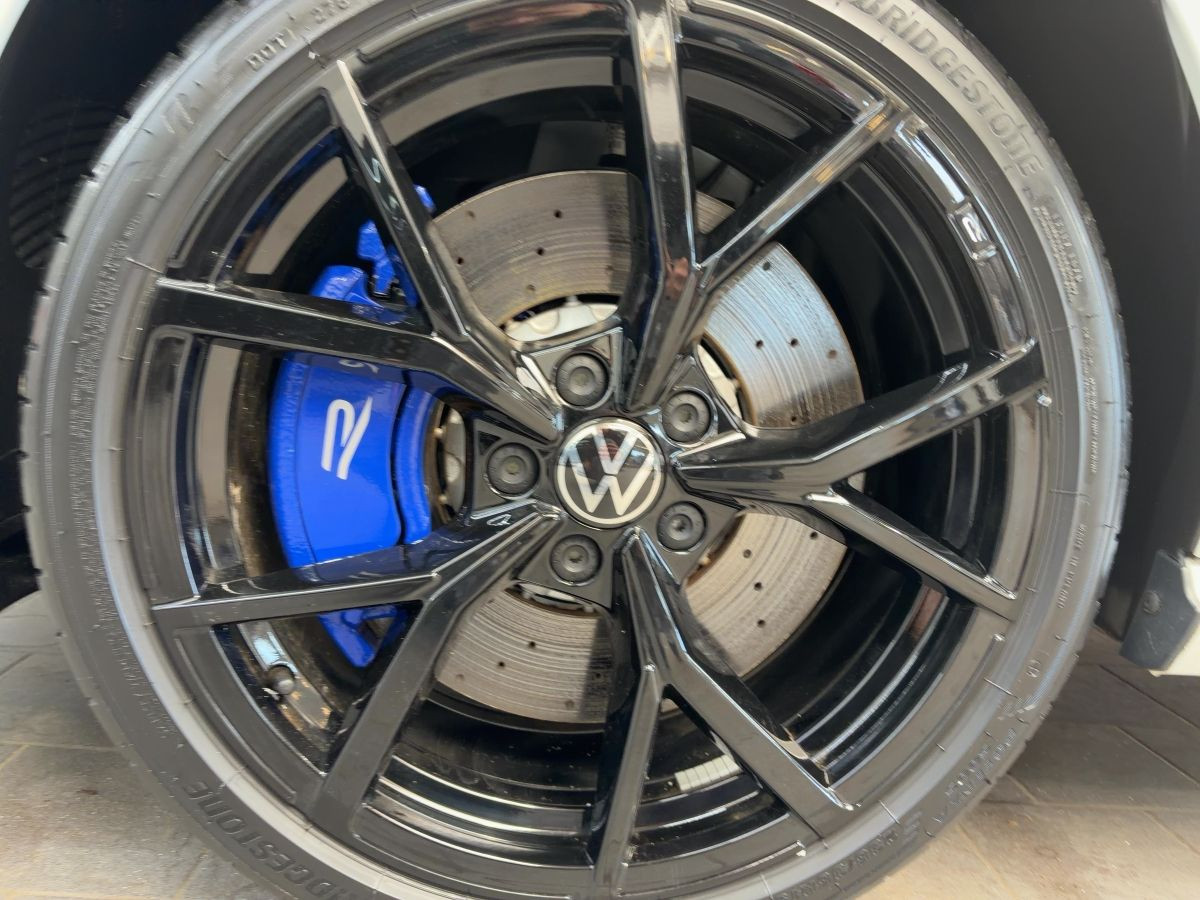 Golf VIII R Performance 2.0 TSI DSG 4M 