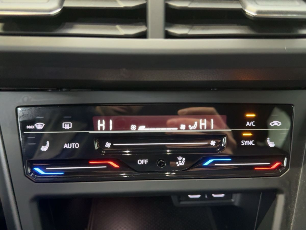 Taigo 1.5 TSI DSG R-Line ACC LED-Matrix Kamera Climatronic Sitzh. Lane-Ass.