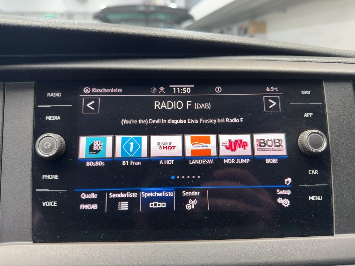 Transporter Kombi T6.1 2.0 TDI 4M 9-Sitze ACC Navi LED Parkp. Bluet. Sitzh.