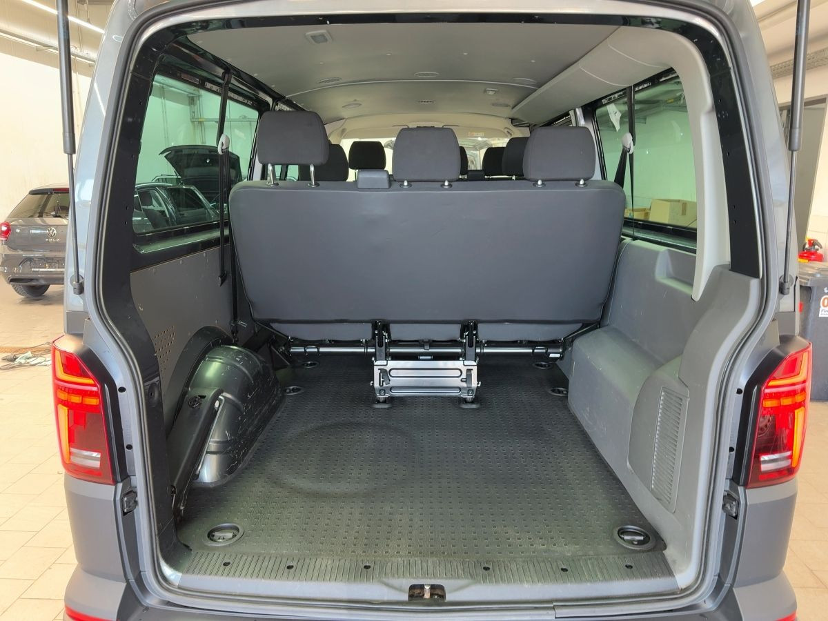 Transporter Kombi T6.1 2.0 TDI 4M 9-Sitze ACC Navi LED Parkp. Bluet. Sitzh.