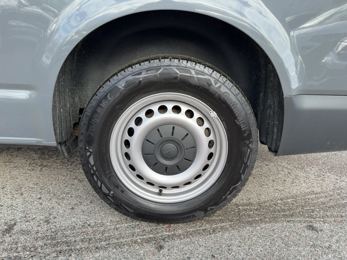 Transporter Kombi T6.1 2.0 TDI 4M 9-Sitze Navi Tempo Parkp. Klima Bluet. DAB+