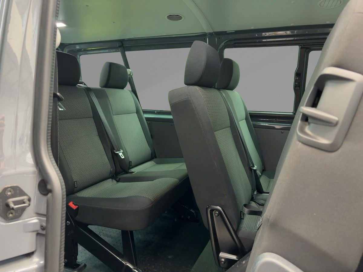 Transporter Kombi T6.1 2.0 TDI 4M 8-Sitze Navi Parkp. Tempo Klima Bluet.