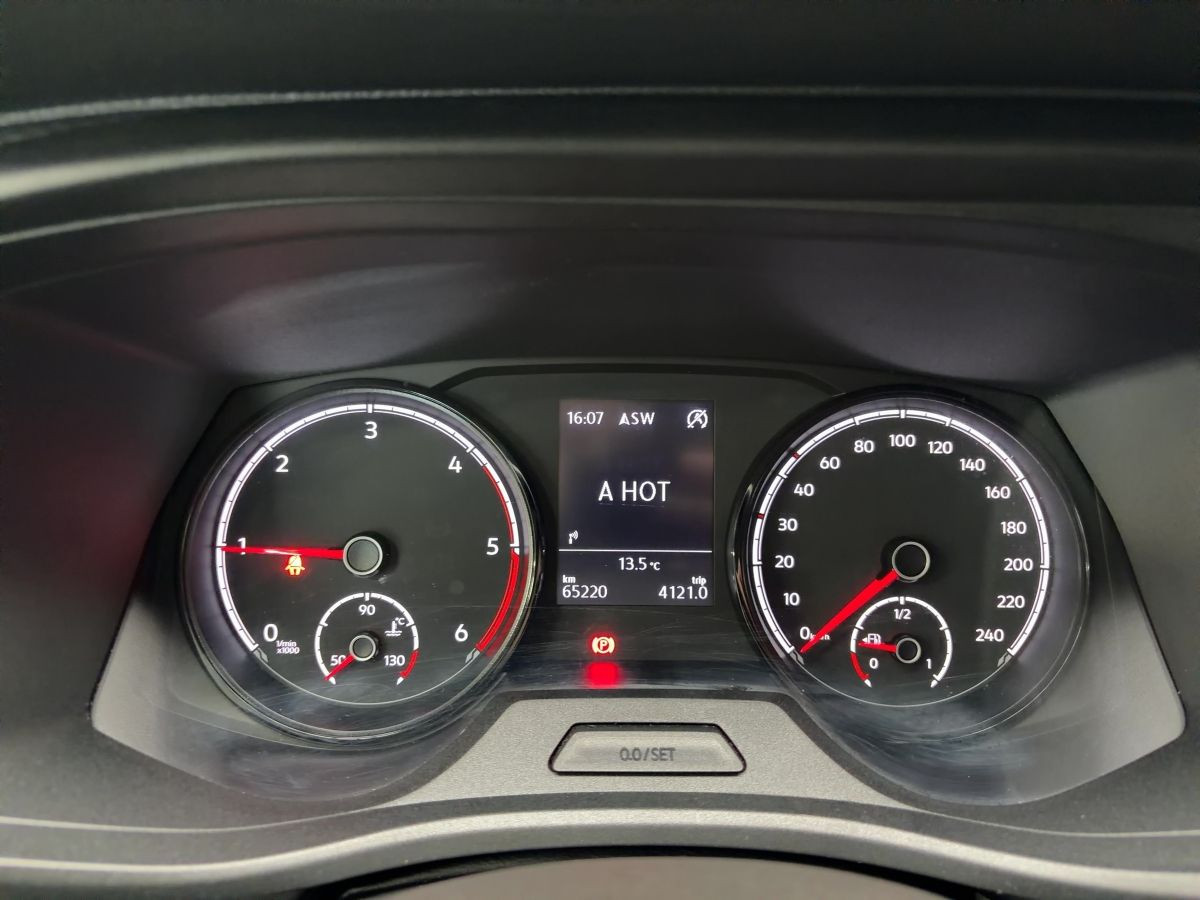 Transporter Kombi T6.1 2.0 TDI 4M 8-Sitze Navi Parkp. Tempo Klima Bluet.