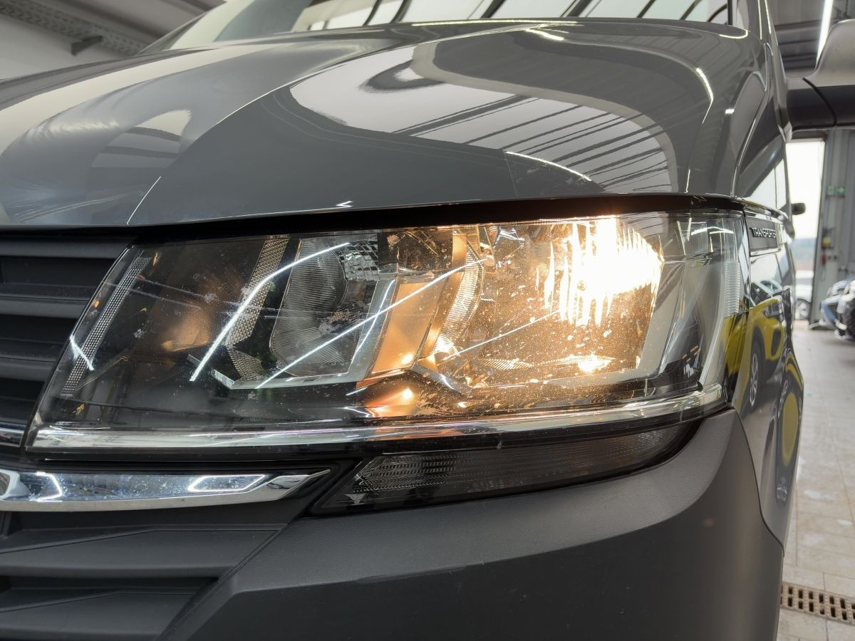 Transporter Kombi T6.1 2.0 TDI 4M 8-Sitze Navi Parkp. Tempo Klima Bluet.