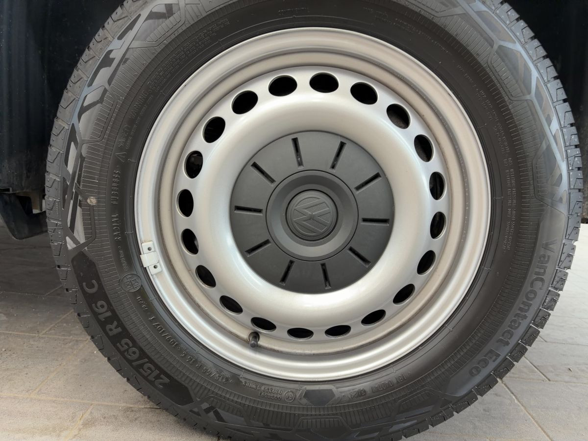 Transporter Kombi T6.1 2.0 TDI 4M 8-Sitze Navi Parkp. Tempo Klima Bluet.