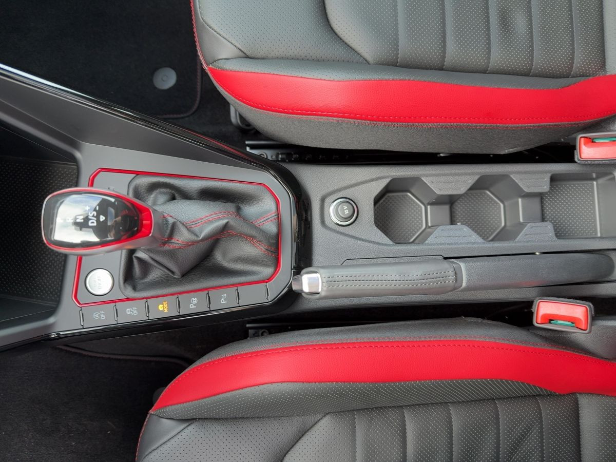 Polo GTI 2.0 TSI DSG Edition 25 ACC Navi LED-Matrix Pano Kamera Sport Select