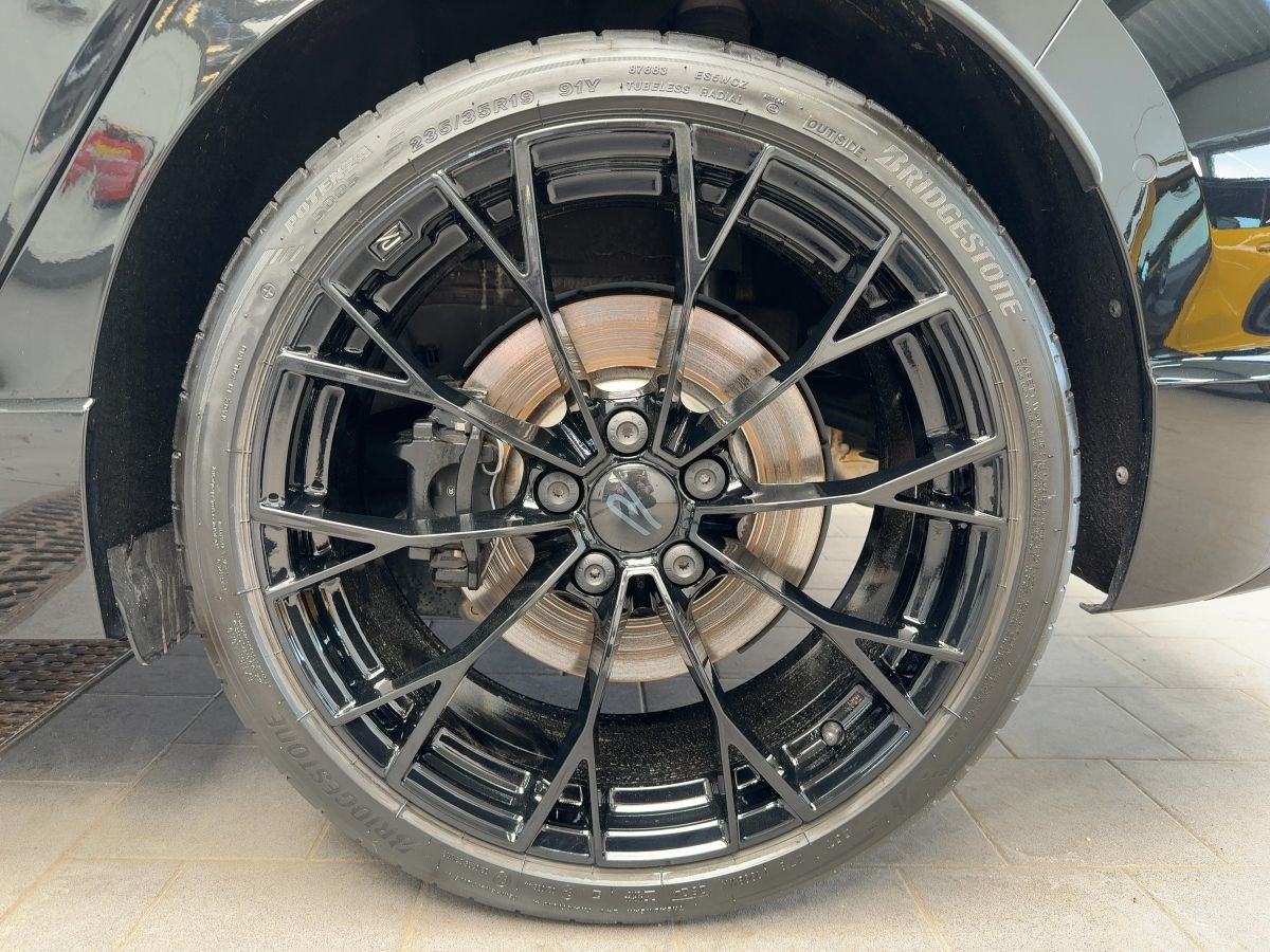 Golf VIII R 2.0 TSI DSG 4M 