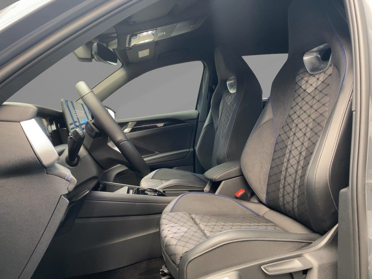 Tayron 2.0 TDI DSG R-Line 7-Sitze ACC Navi Standh. LED 