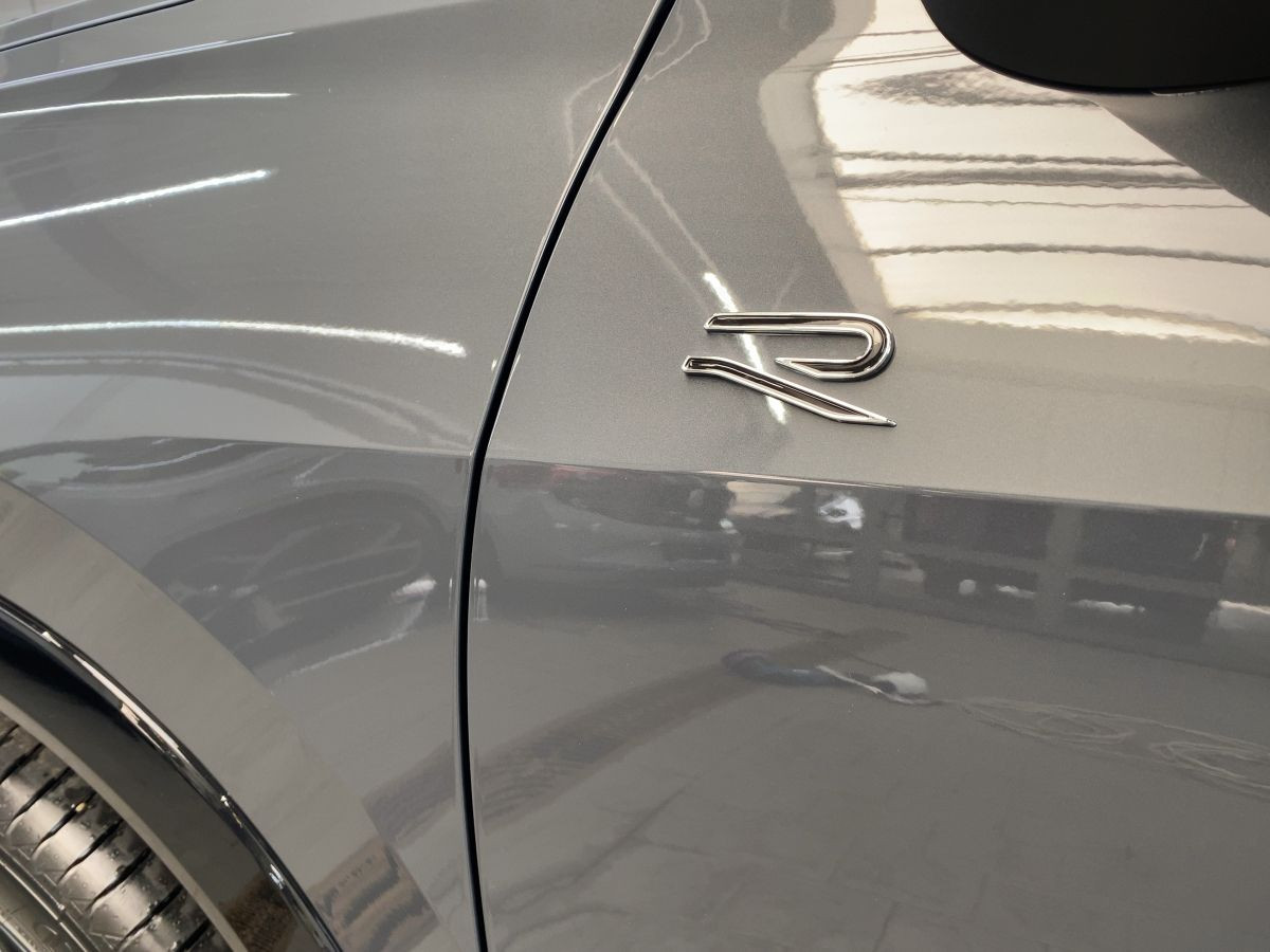 Tayron 2.0 TDI DSG R-Line 7-Sitze ACC Navi Standh. LED 