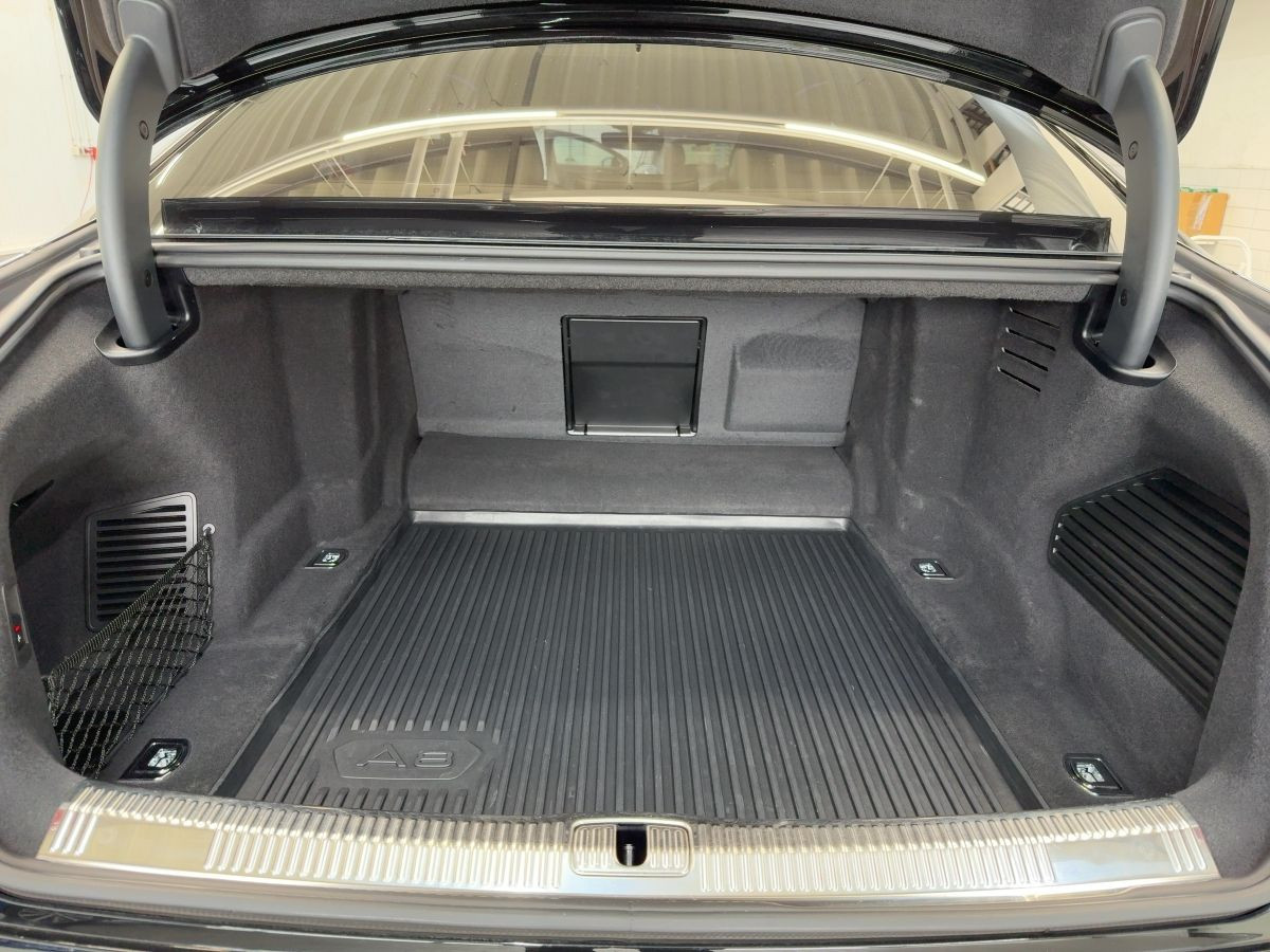 A8 3.0 V6 TDI Tiptronic Quattro S-Line AHK Navi LED-Matrix Pano. Head-Up