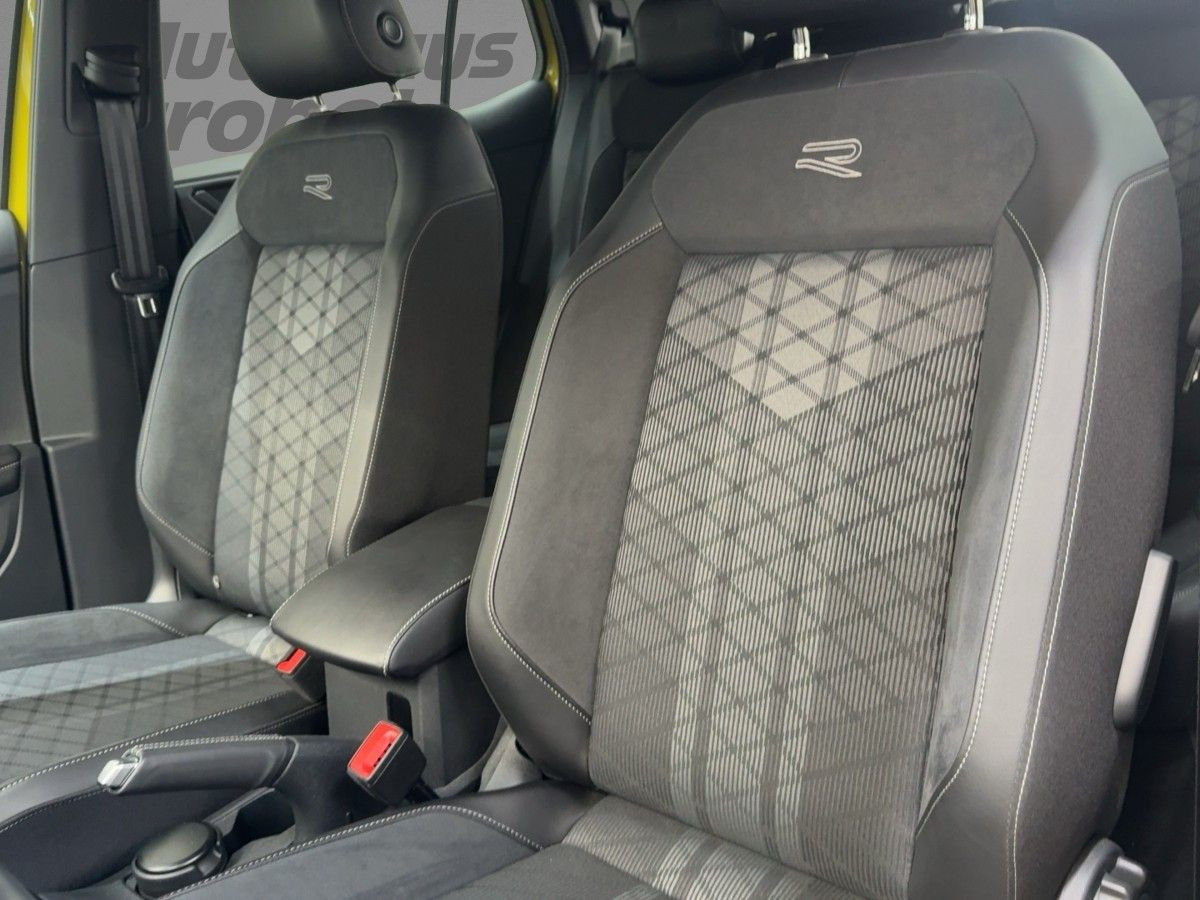 T-Cross 1.5 TSI DSG R-Line ACC AHK Navi LED-Matrix 