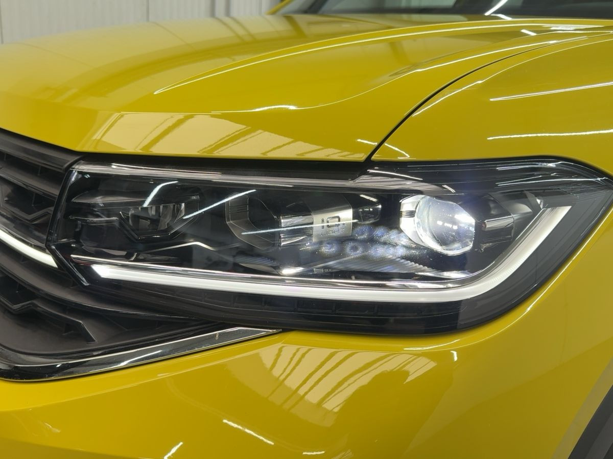 T-Cross 1.5 TSI DSG R-Line ACC AHK Navi LED-Matrix 