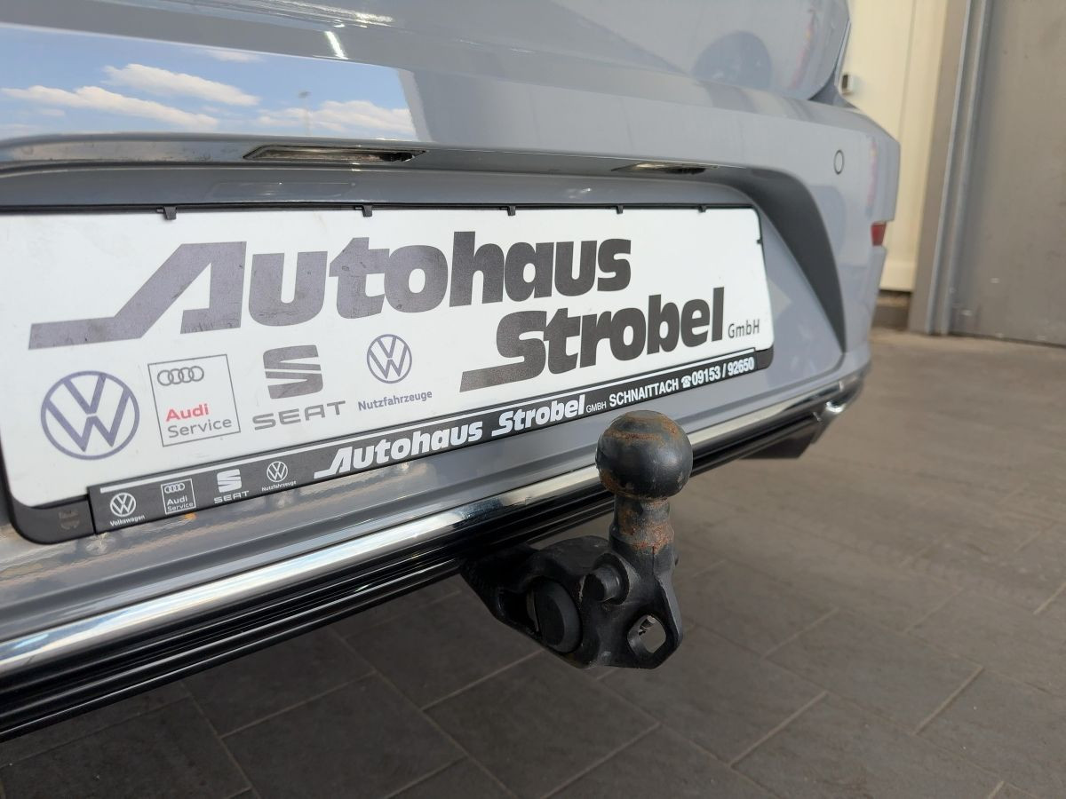 Arteon 2.0 TDI DSG R-Line ab 3,99 % AHK ACC Navi LED Area View Bluet. Sitzh.