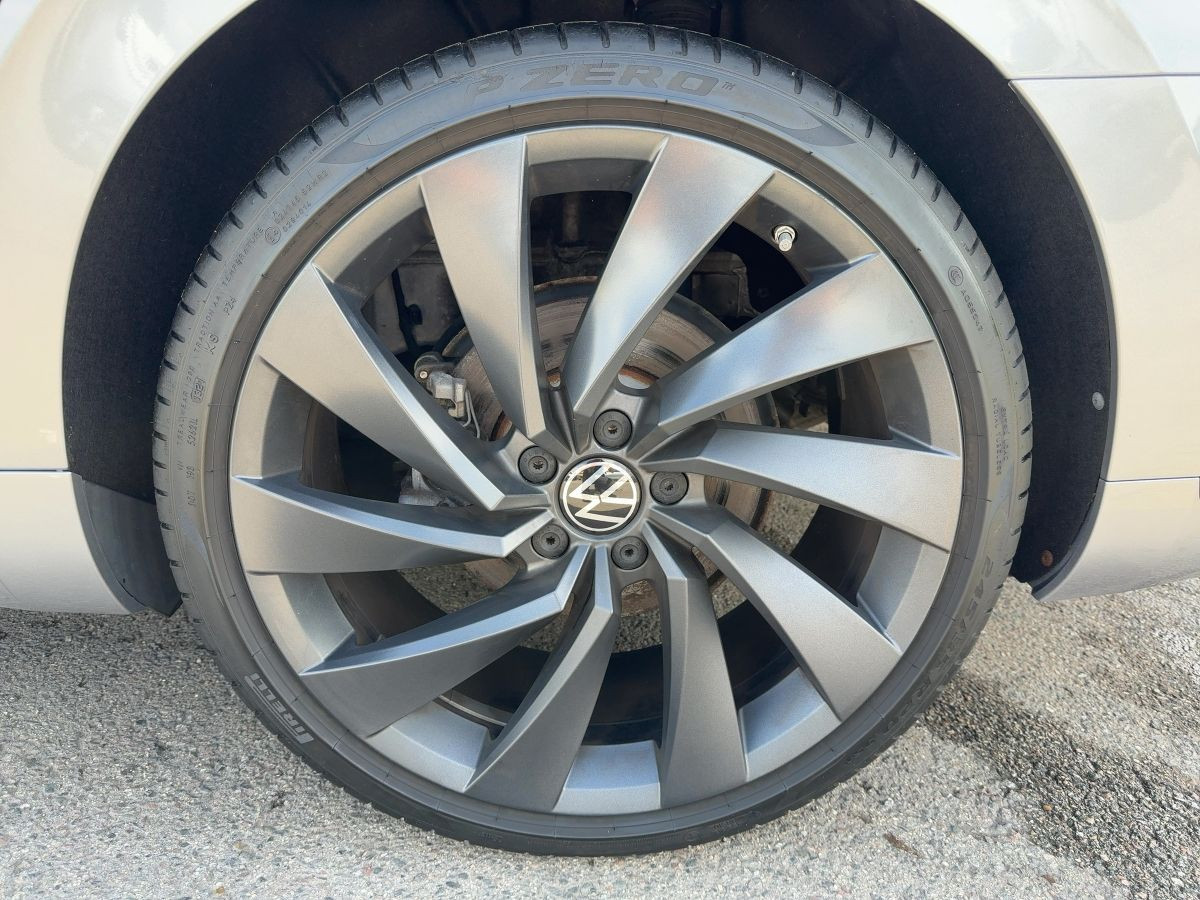 Arteon 2.0 TDI DSG 4M R-Line ab 3,99 % ACC DCC AHK Navi LED Standh. Pano. Kamera